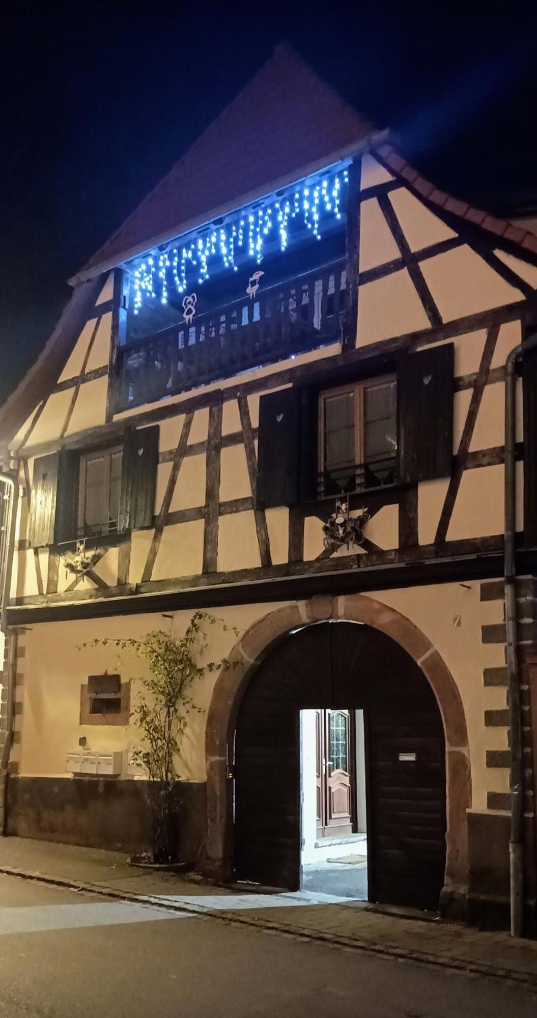 Un Balcon Sur Les Toits Leilighet Beblenheim Eksteriør bilde
